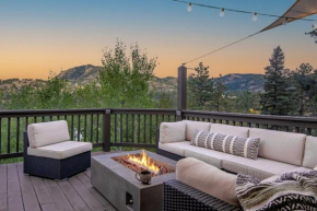 Sunset Mountain Views near Town on 3 Private Acres